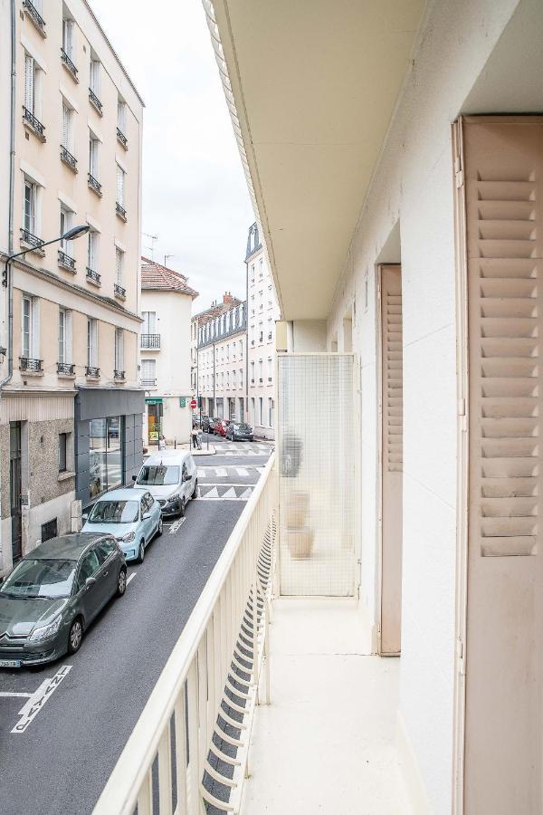 Le Dejoux - Appartement Avec Terrasse En Centre Ville Vichy Exterior photo