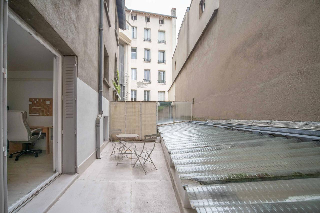 Le Dejoux - Appartement Avec Terrasse En Centre Ville Vichy Exterior photo