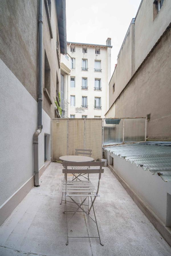 Le Dejoux - Appartement Avec Terrasse En Centre Ville Vichy Exterior photo